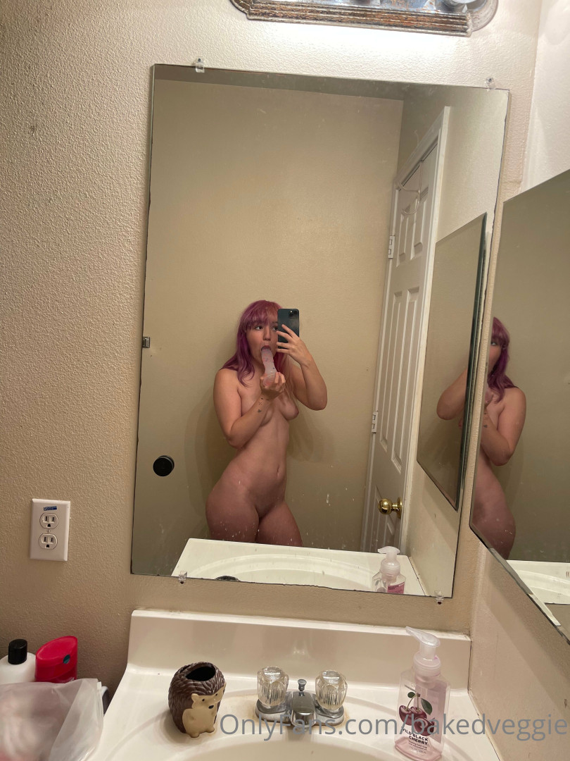 Photo by bakedveggie published on October 24,2023 20:32:43 - BestThots