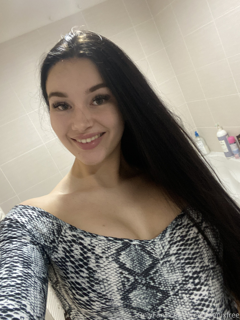Photo by ariaphoenixfree published on October 16,2023 23:40:19 - BestThots