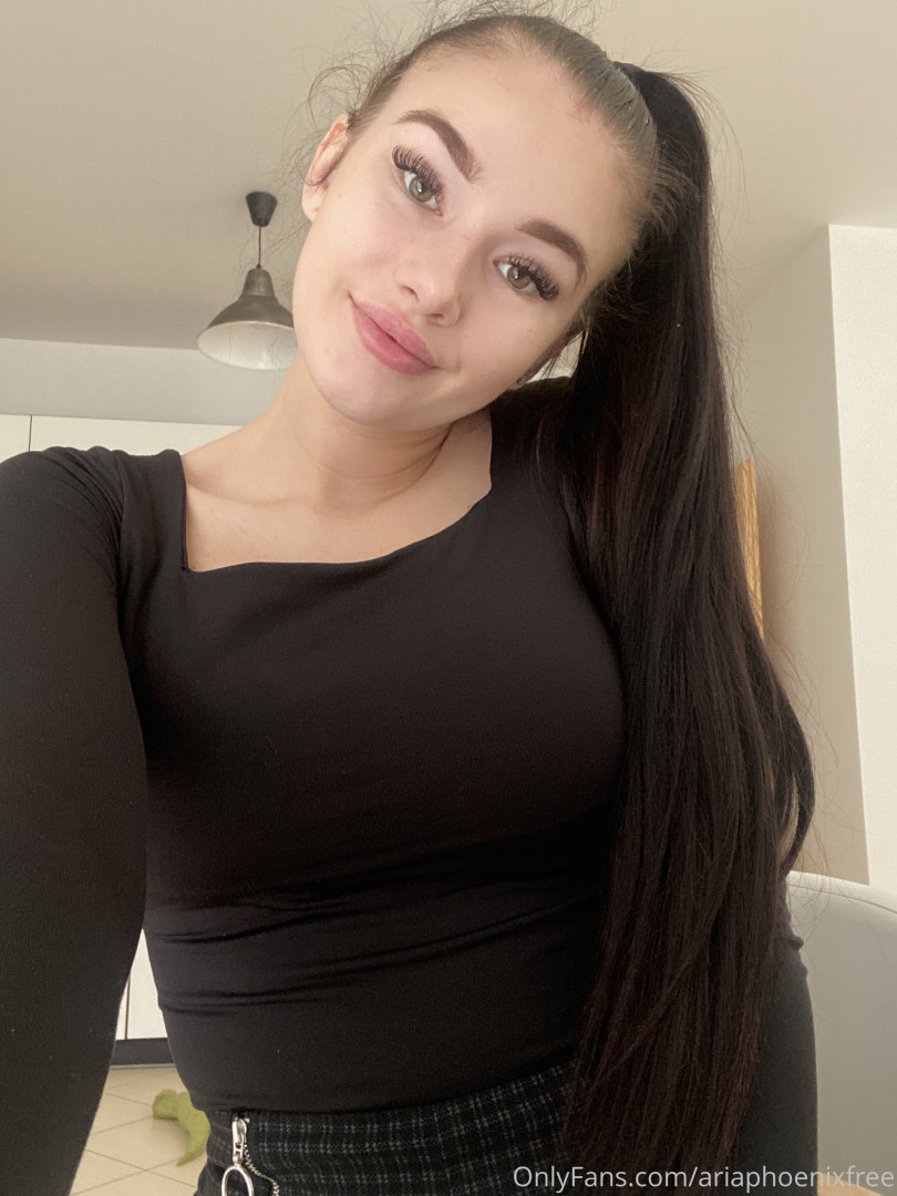 Photo by ariaphoenixfree published on October 16,2023 23:50:10 - BestThots