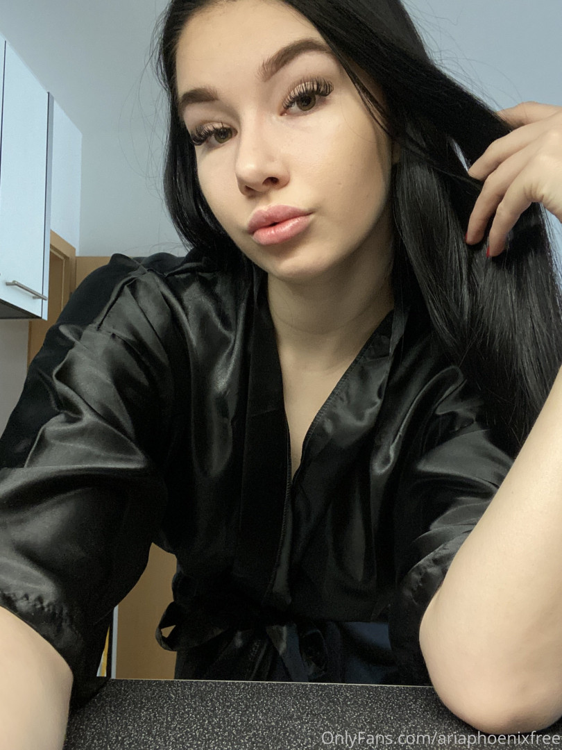 Photo by ariaphoenixfree published on October 16,2023 23:50:15 - BestThots