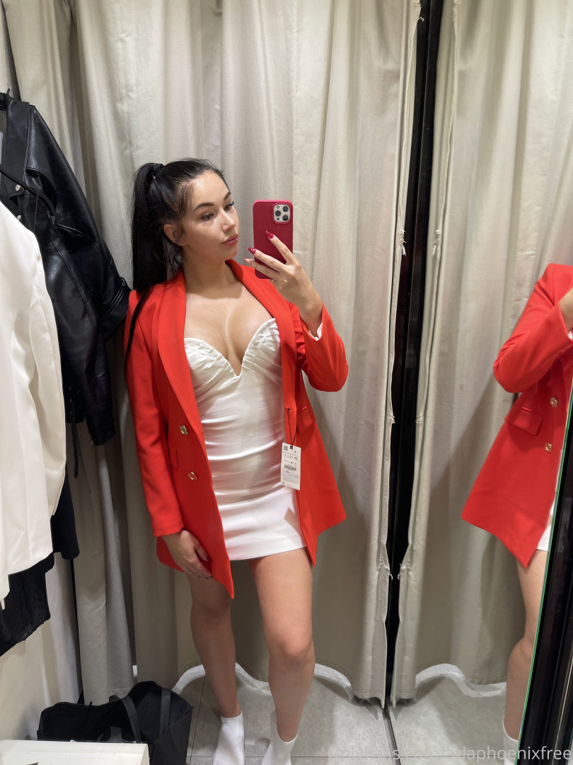 Photo by ariaphoenixfree published on October 16,2023 23:50:43 - BestThots