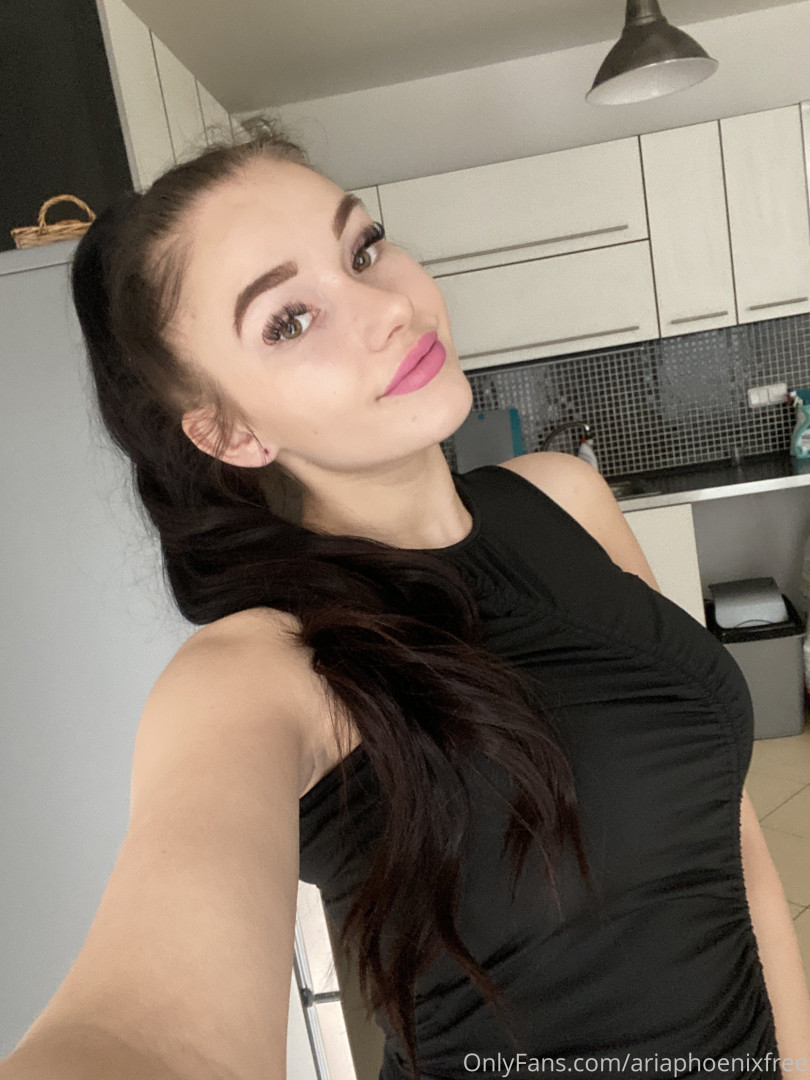 Photo by ariaphoenixfree published on October 16,2023 23:53:14 - BestThots
