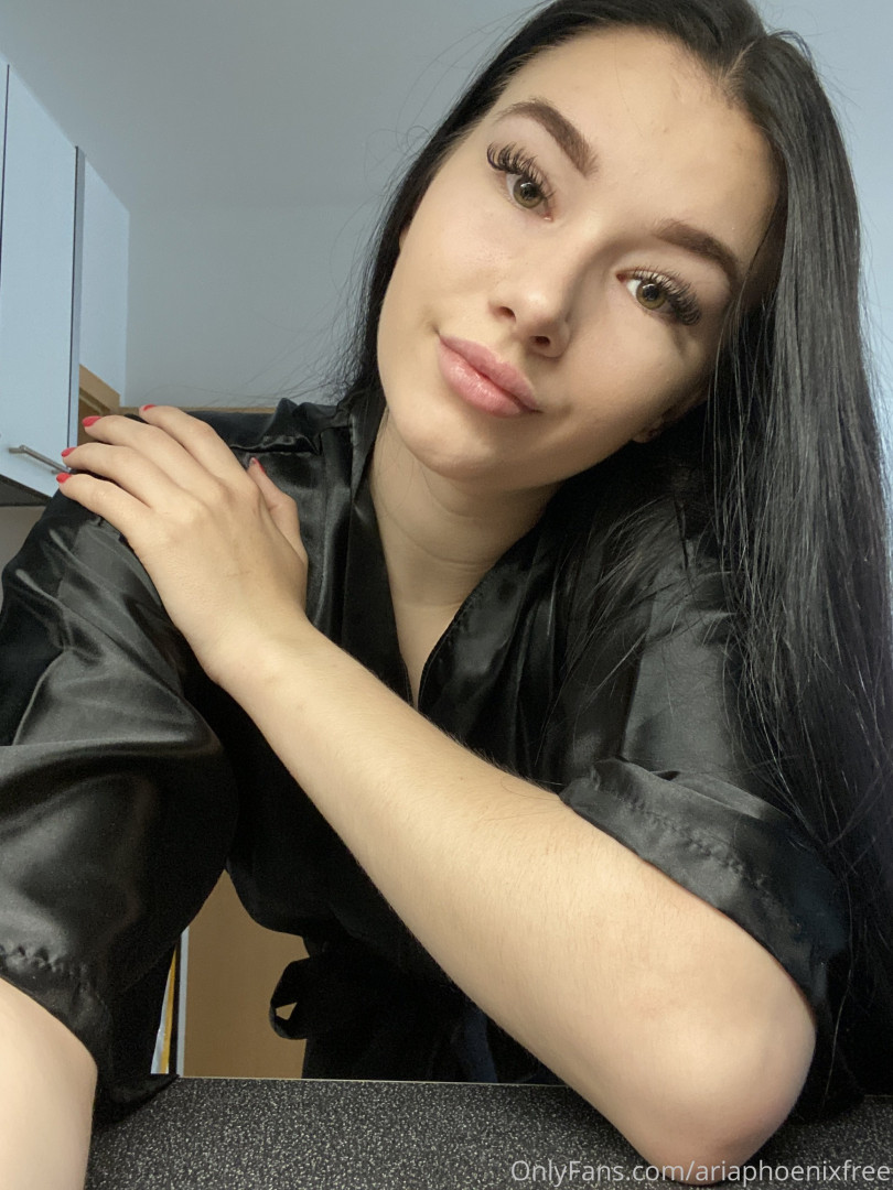 Photo by ariaphoenixfree published on October 16,2023 23:53:29 - BestThots