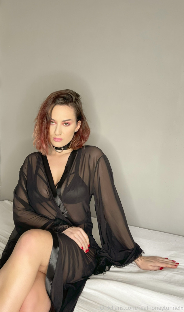 Photo by realhoneytunnelx published on June 14,2023 14:08:52 - BestThots
