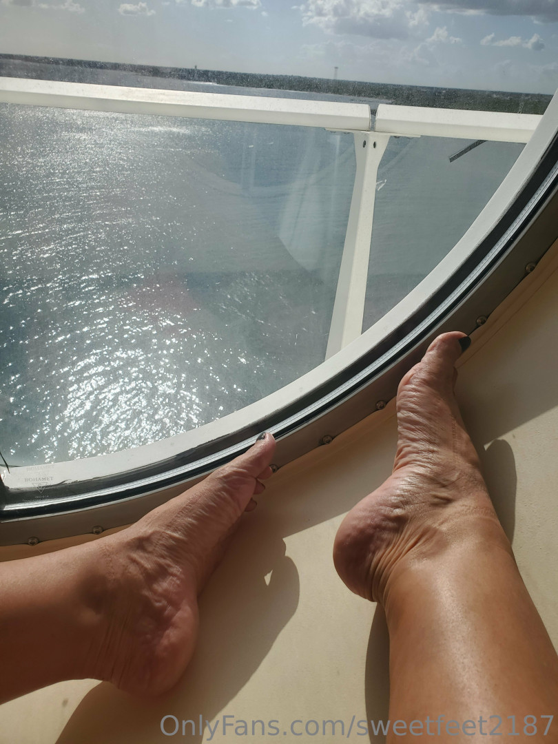 Photo by sweetfeet2187 published on May 17,2023 10:22:42 - BestThots