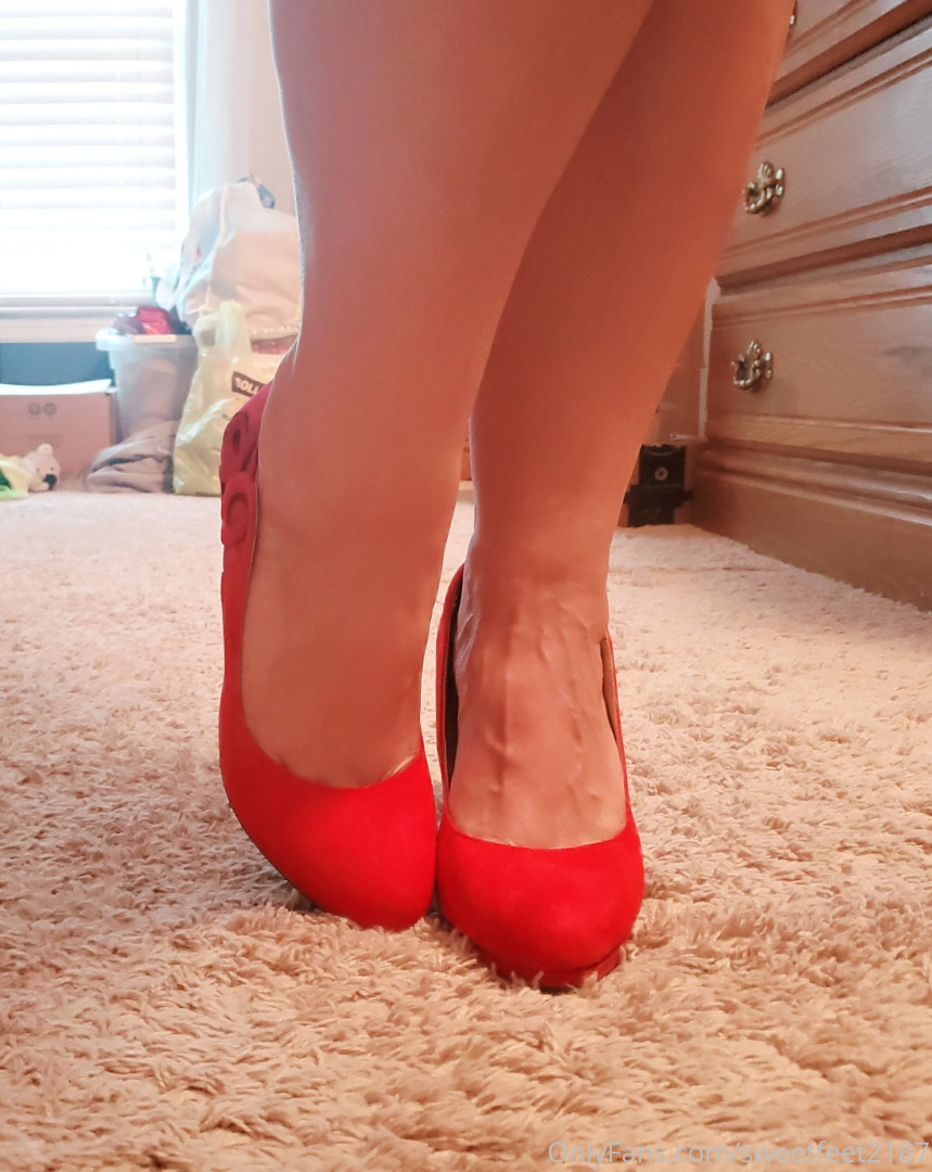 Photo by sweetfeet2187 published on May 17,2023 10:24:13 - BestThots