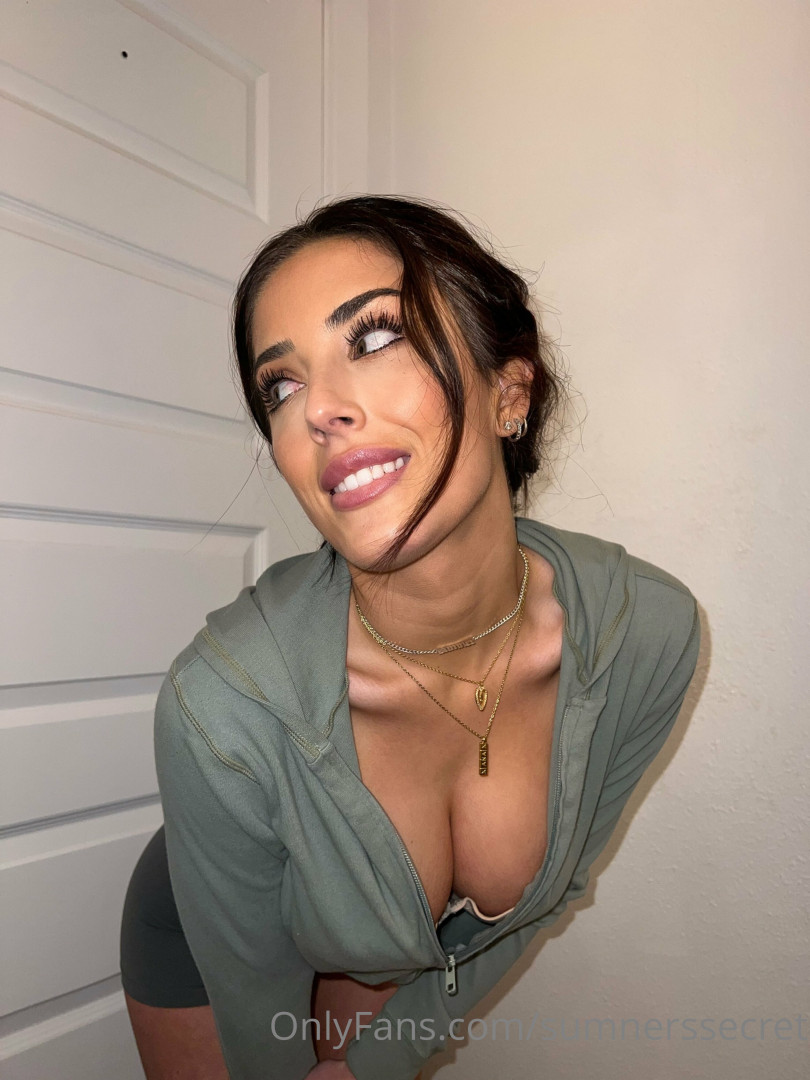 Photo by barelylegalkatie18 published on June 29,2023 07:25:58 - BestThots