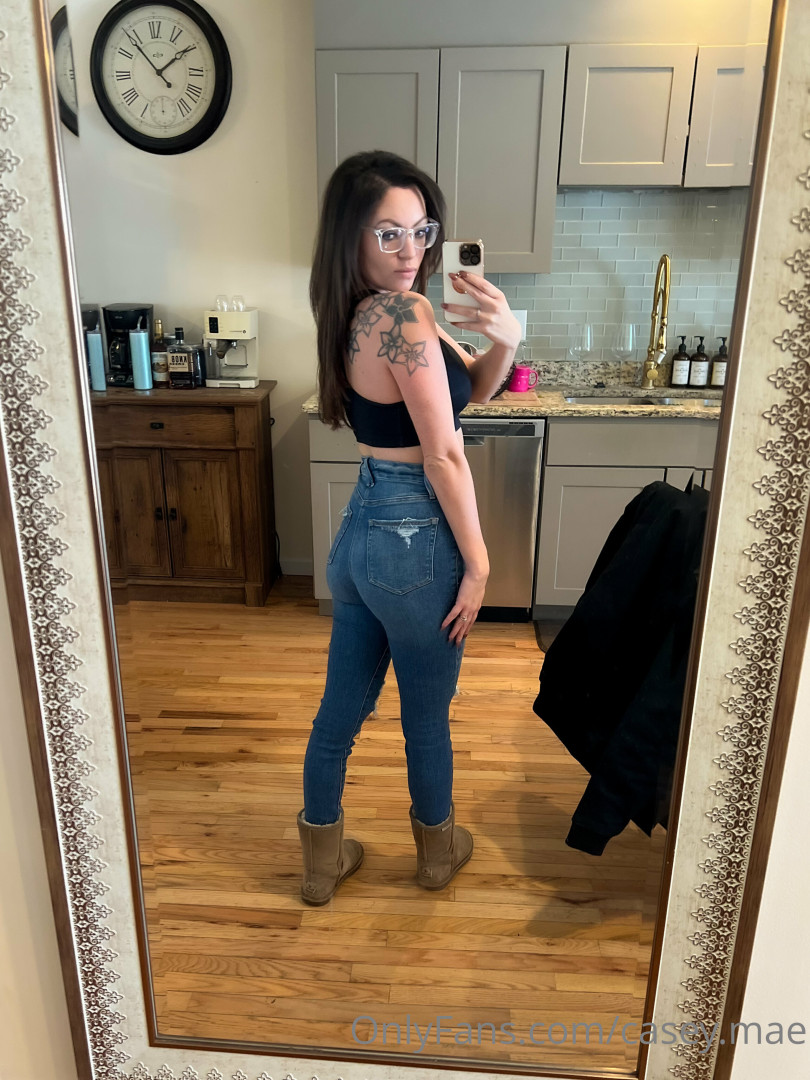 Photo by casey.mae published on January 4,2024 11:43:01 - BestThots