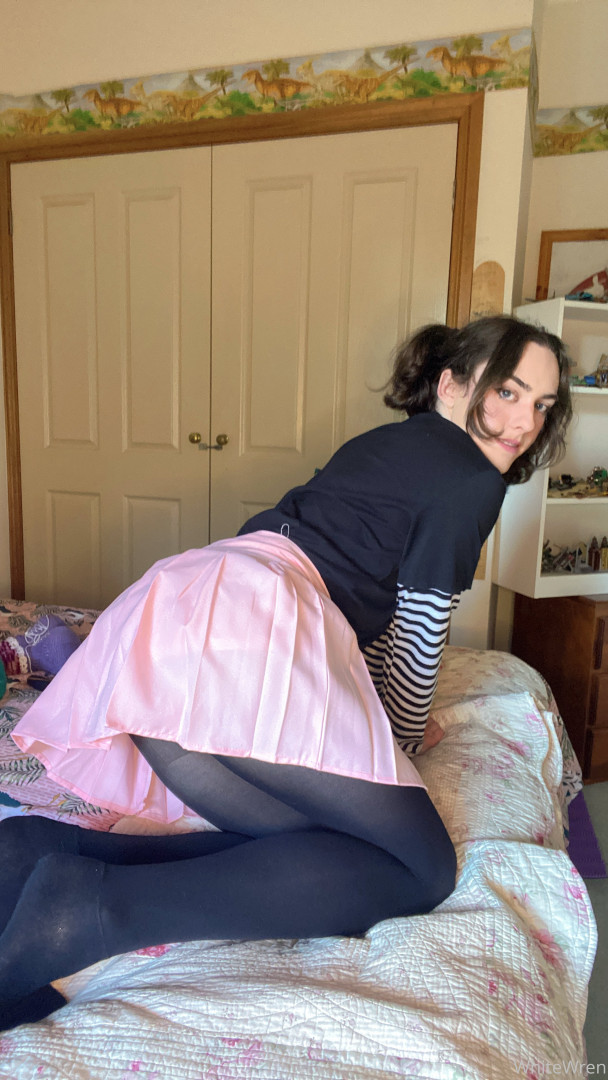 Photo by xwhitewrenx published on May 15,2023 20:26:45 - BestThots