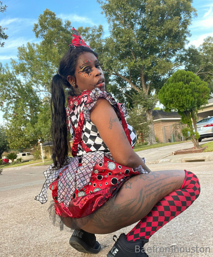 Photo by baefromhouston1 published on November 29,2023 04:00:39 - BestThots