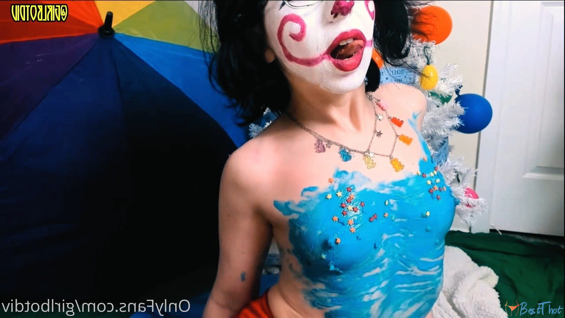 Photo by girlbotdiv published on December 27,2024 18:16:36 - BestThots