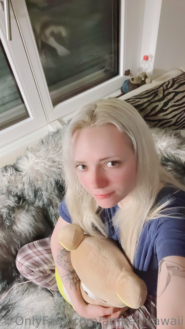 Photo by eurocatgirl published on October 11,2023 15:23:08 - BestThots