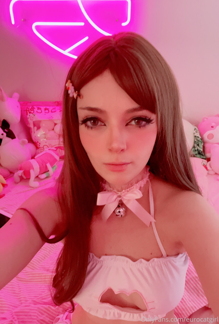 Photo by eurocatgirl published on October 11,2023 15:57:44 - BestThots