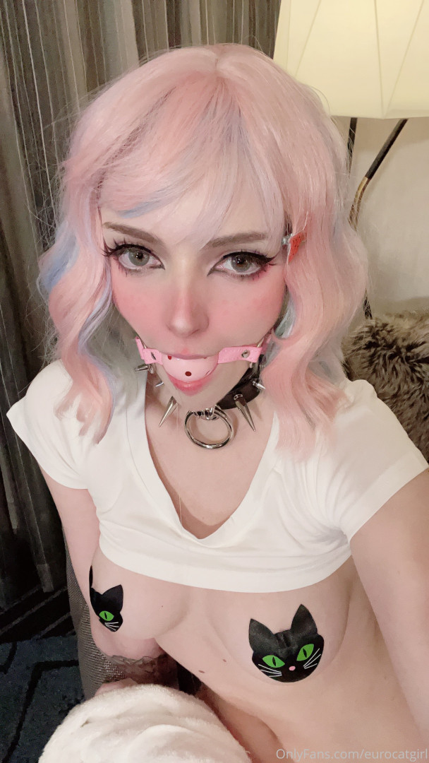 Photo by eurocatgirl published on October 11,2023 16:18:06 - BestThots