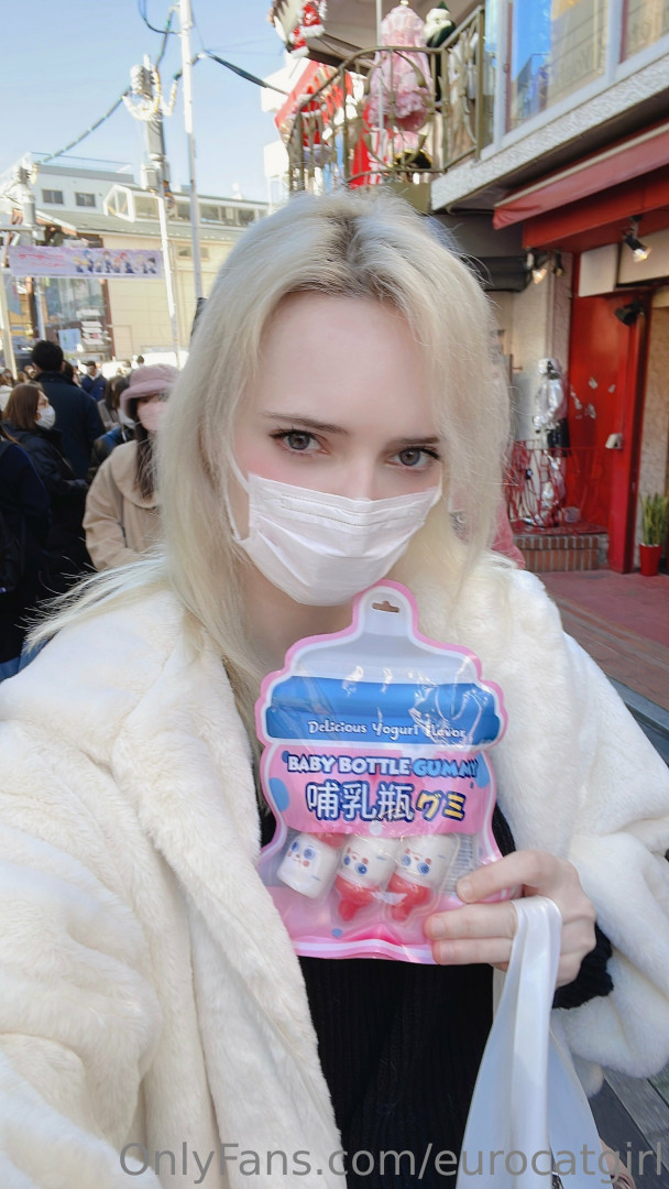 Photo by eurocatgirl published on October 11,2023 16:34:29 - BestThots