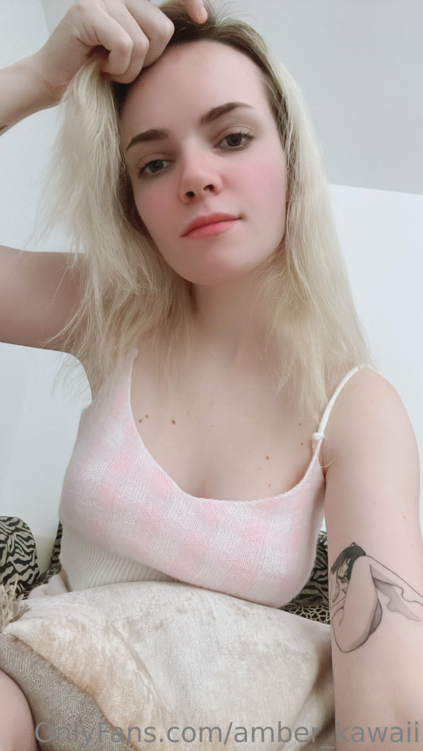 Photo by eurocatgirl published on October 11,2023 16:37:34 - BestThots