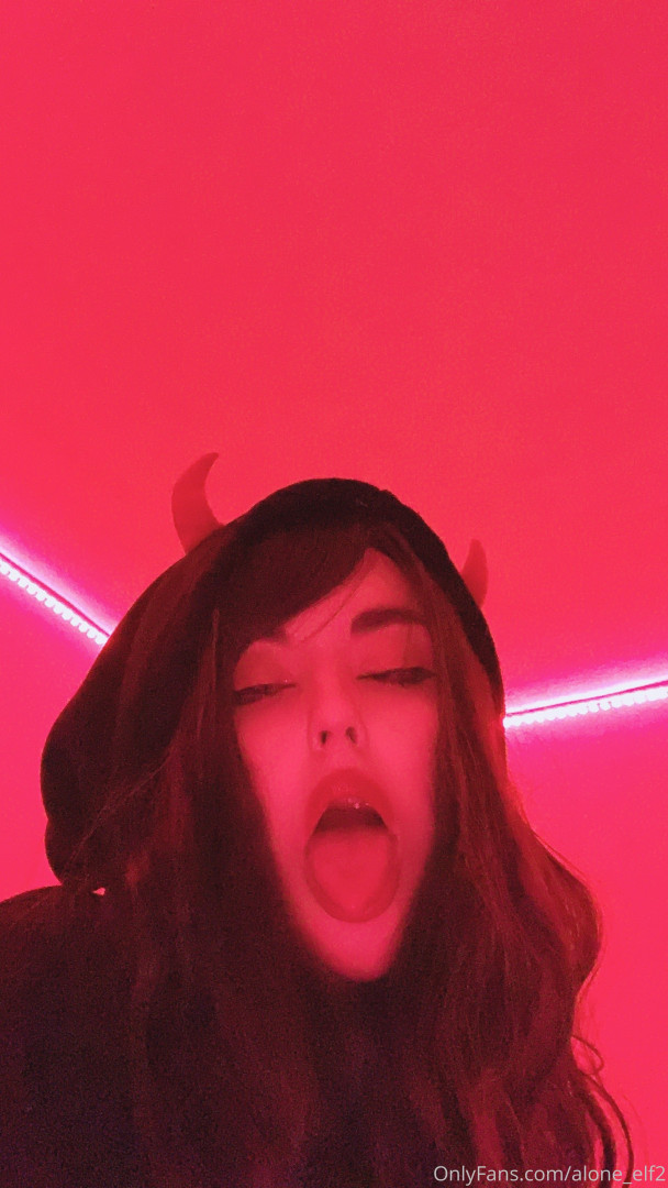 Photo by allein.grrrl published on June 11,2023 17:48:39 - BestThots