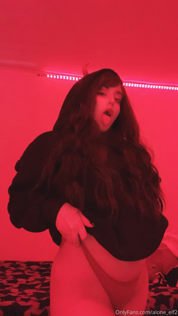 Photo by allein.grrrl published on June 11,2023 17:54:56 - BestThots