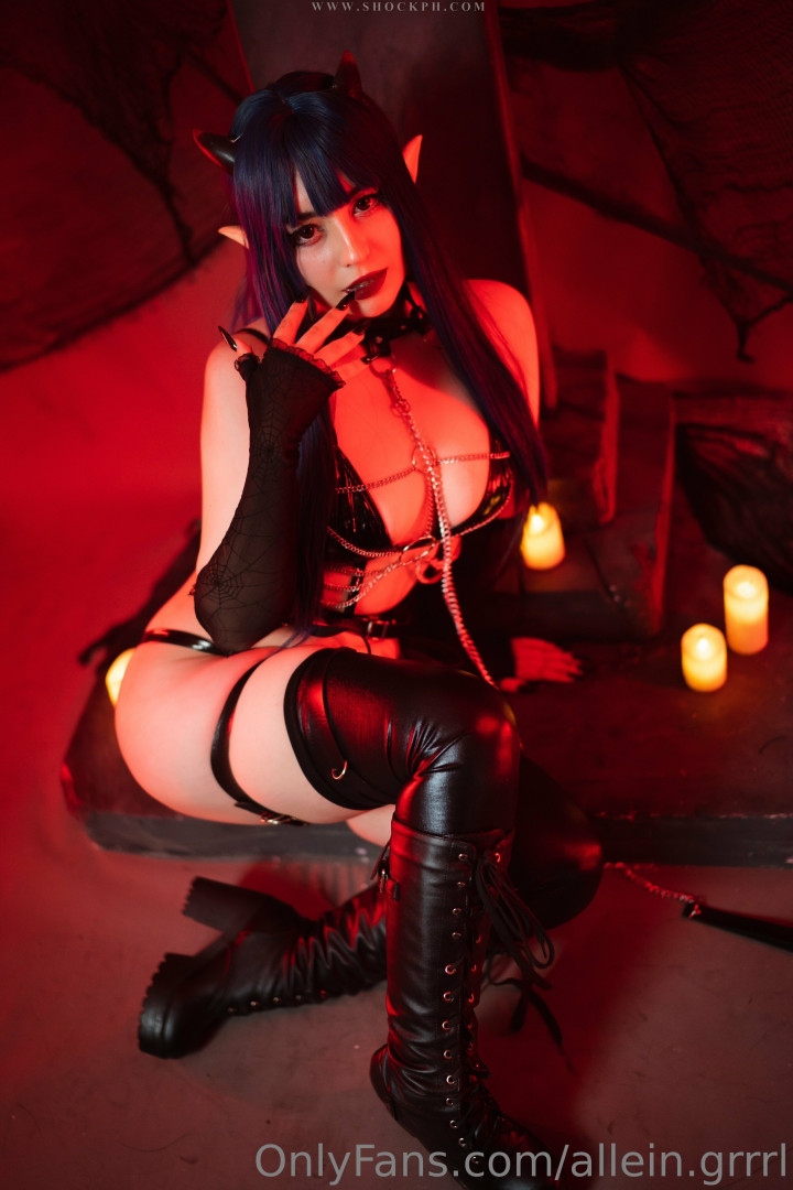 Photo by allein.grrrl published on June 11,2023 17:57:06 - BestThots