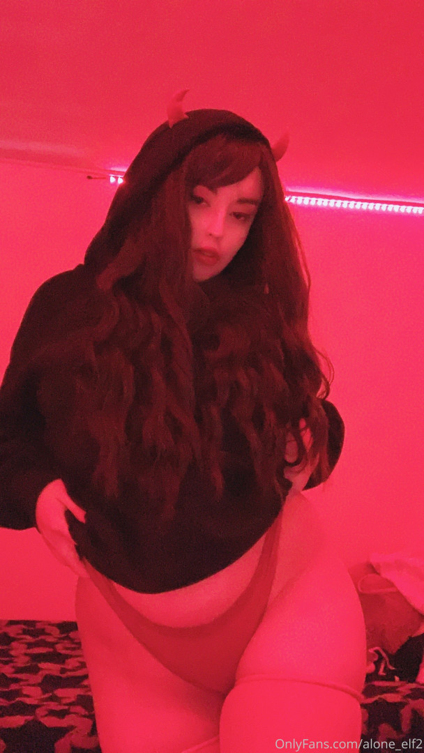 Photo by allein.grrrl published on June 11,2023 18:00:33 - BestThots