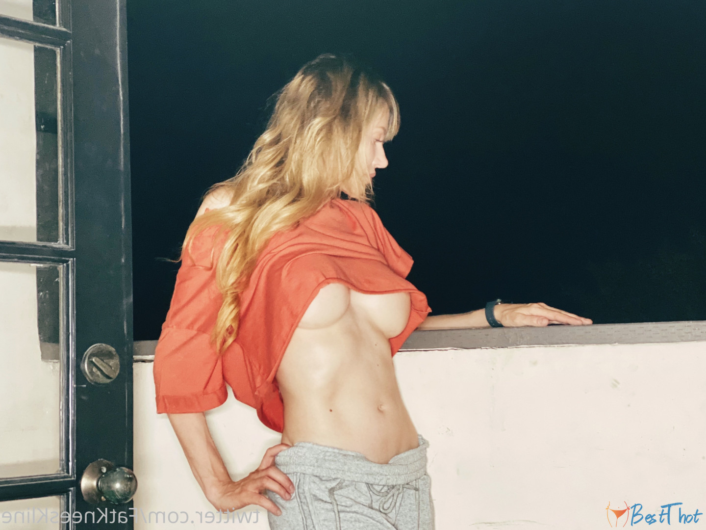 Photo by thot_thoughts published on December 18,2024 01:07:22 - BestThots