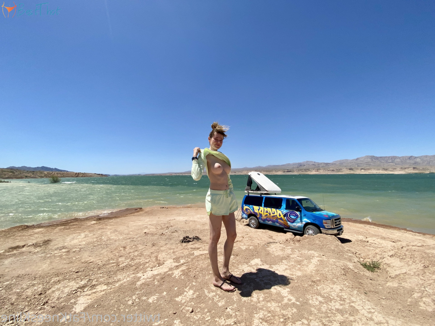 Photo by thot_thoughts published on December 18,2024 01:07:30 - BestThots