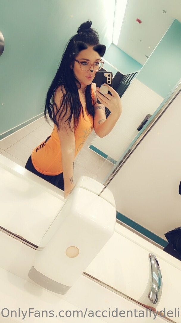 Photo by accidentallydelicious published on June 3,2023 02:08:30 - BestThots