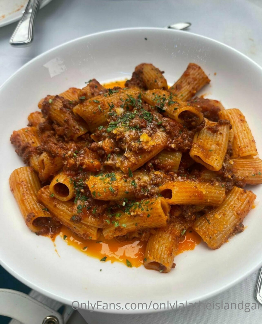 Photo by onlylalatheislandgal published on May 19,2023 19:18:17 - BestThots