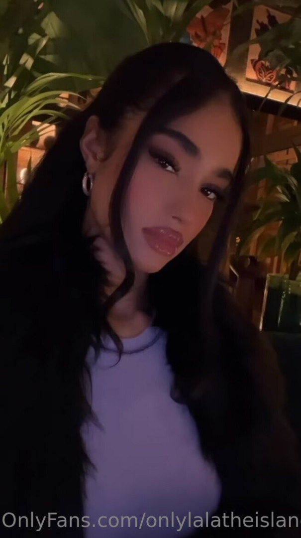 Photo by onlylalatheislandgal published on May 19,2023 19:18:40 - BestThots