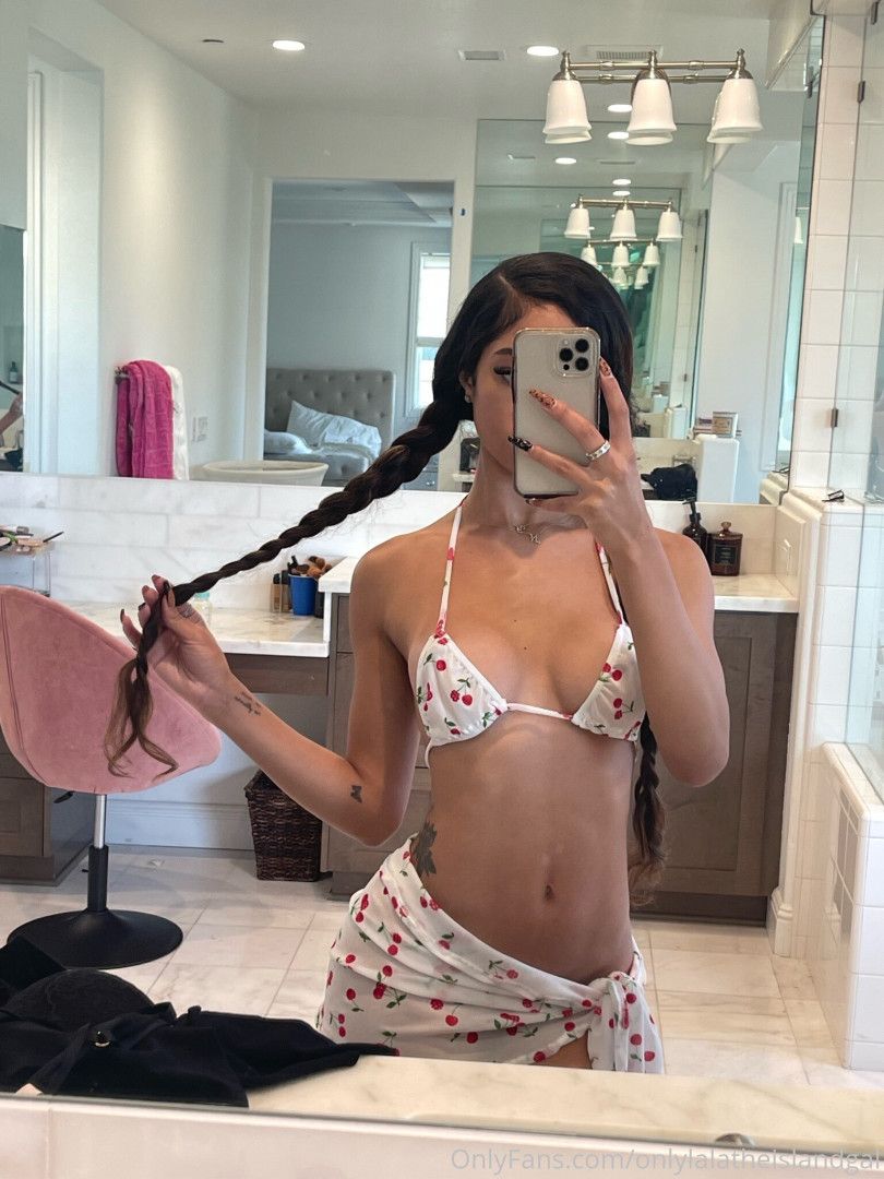 Photo by onlylalatheislandgal published on May 19,2023 19:18:41 - BestThots