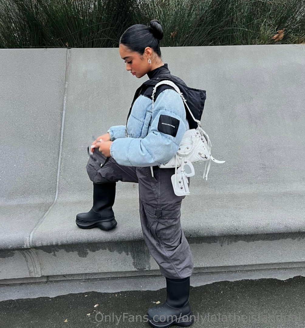 Photo by onlylalatheislandgal published on May 19,2023 19:19:05 - BestThots