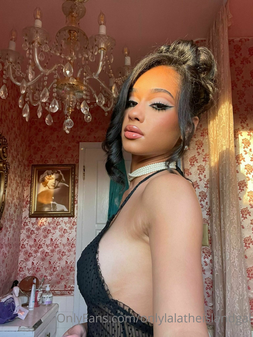 Photo by onlylalatheislandgal published on May 19,2023 19:19:10 - BestThots