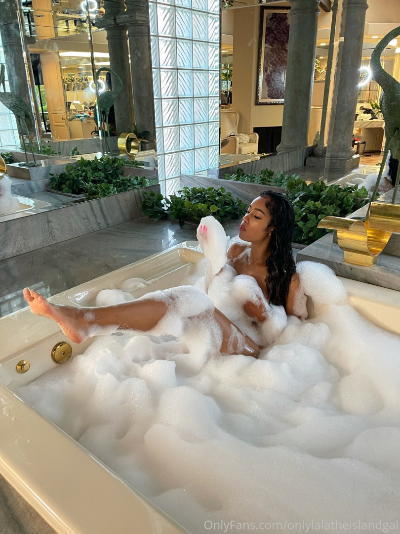 Photo by onlylalatheislandgal published on May 19,2023 19:19:51 - BestThots