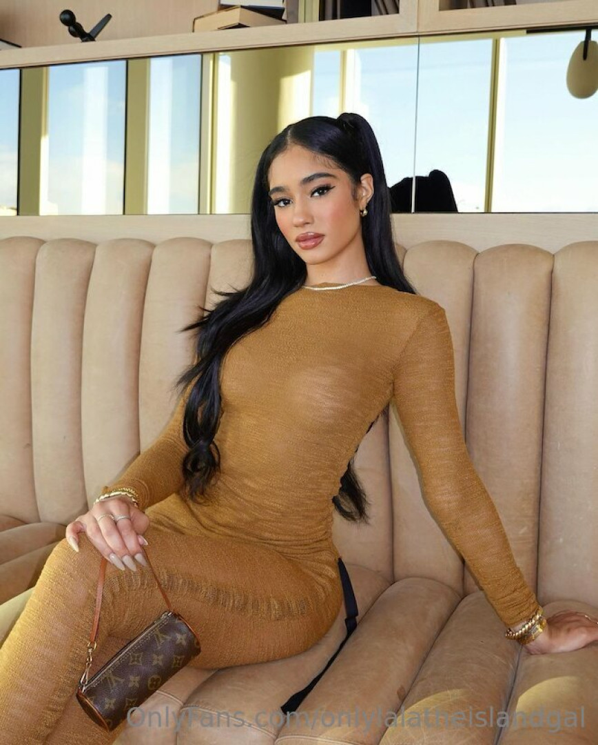 Photo by onlylalatheislandgal published on May 19,2023 19:20:27 - BestThots