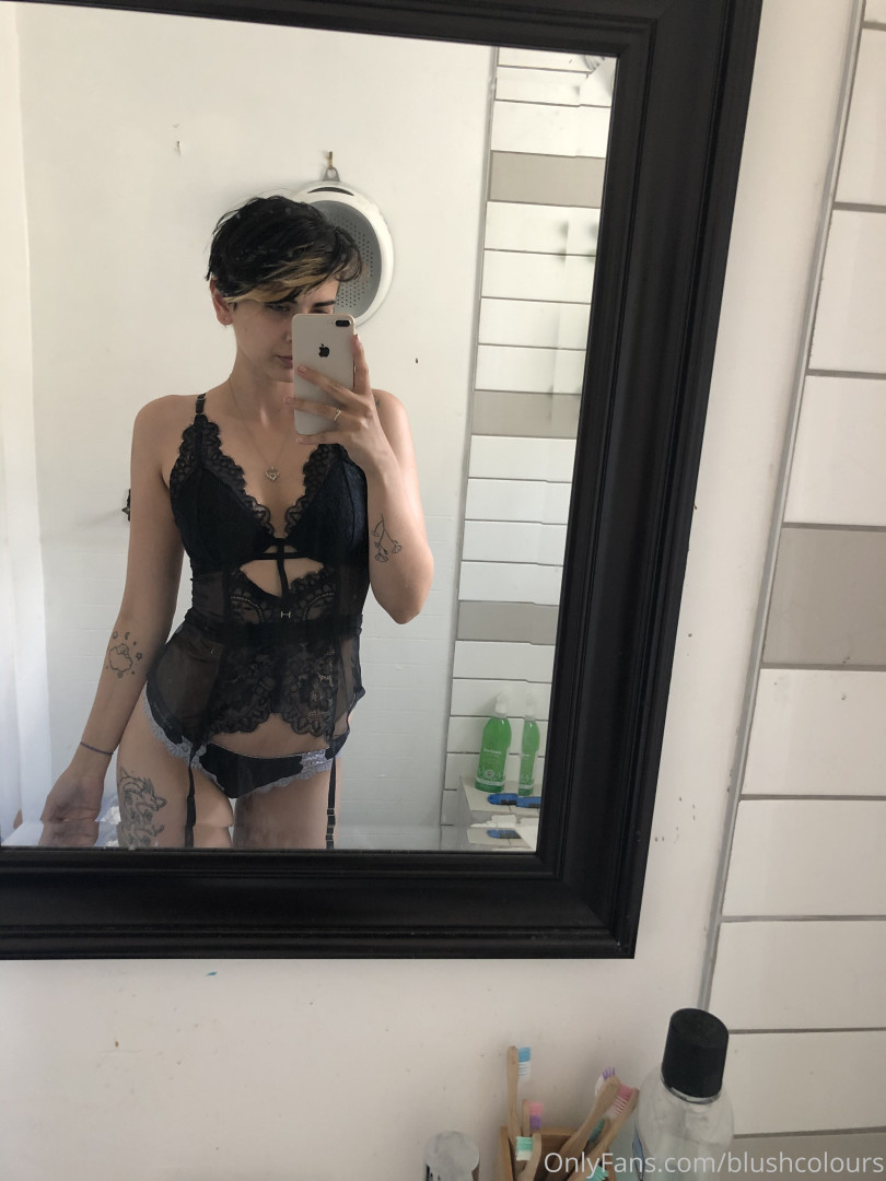 Photo by blushcolours published on October 12,2023 19:54:24 - BestThots