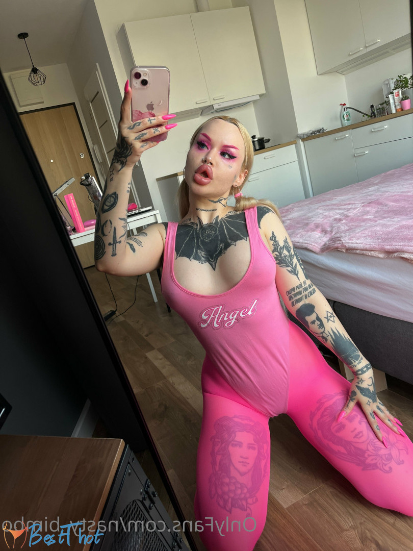 Photo by nasty_bimbo published on December 12,2024 09:54:38 - BestThots