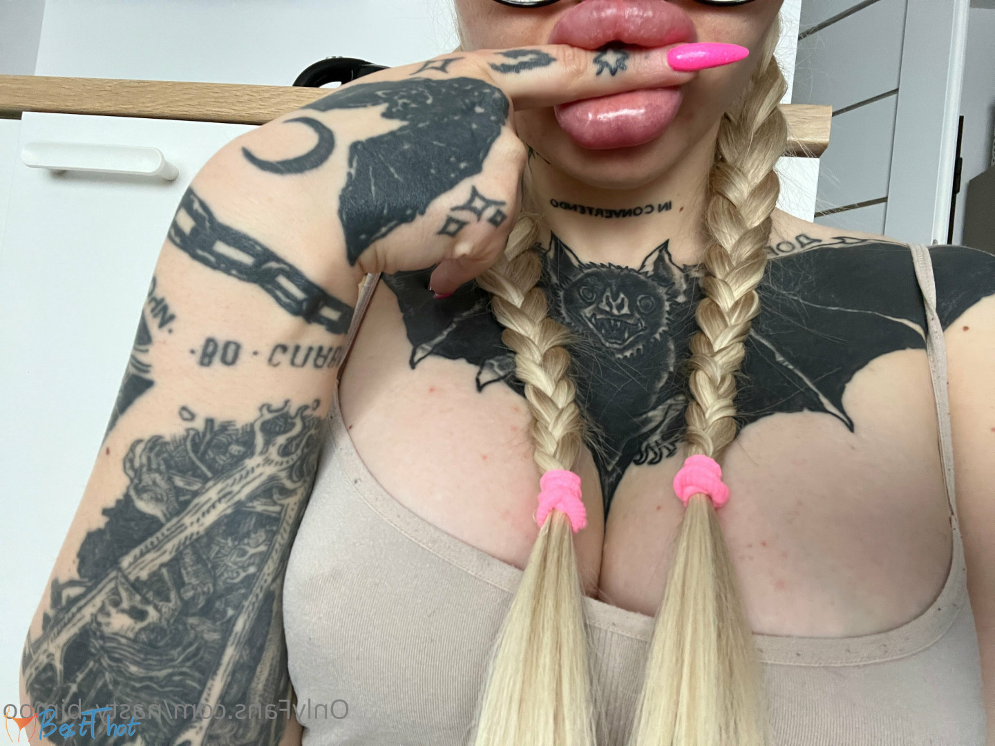 Photo by nasty_bimbo published on December 12,2024 09:54:46 - BestThots