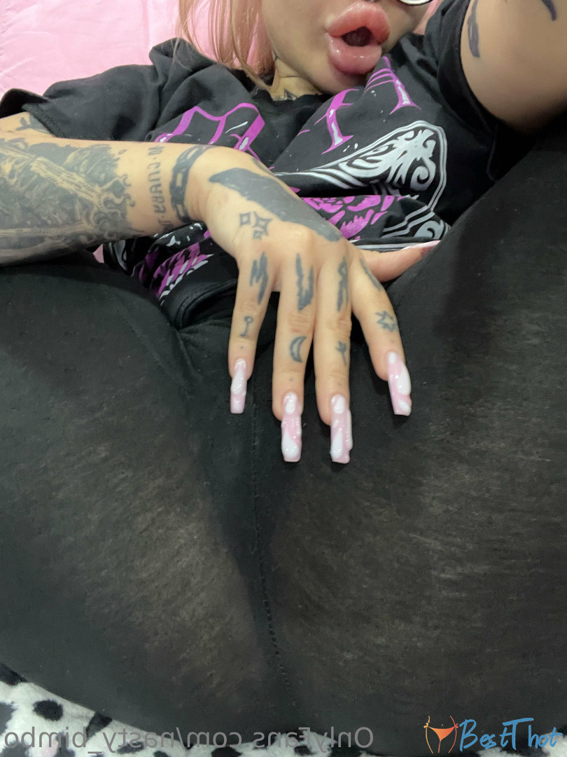 Photo by nasty_bimbo published on December 12,2024 09:56:46 - BestThots