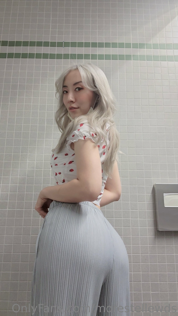 Photo by morestellewds published on October 25,2023 00:21:29 - BestThots
