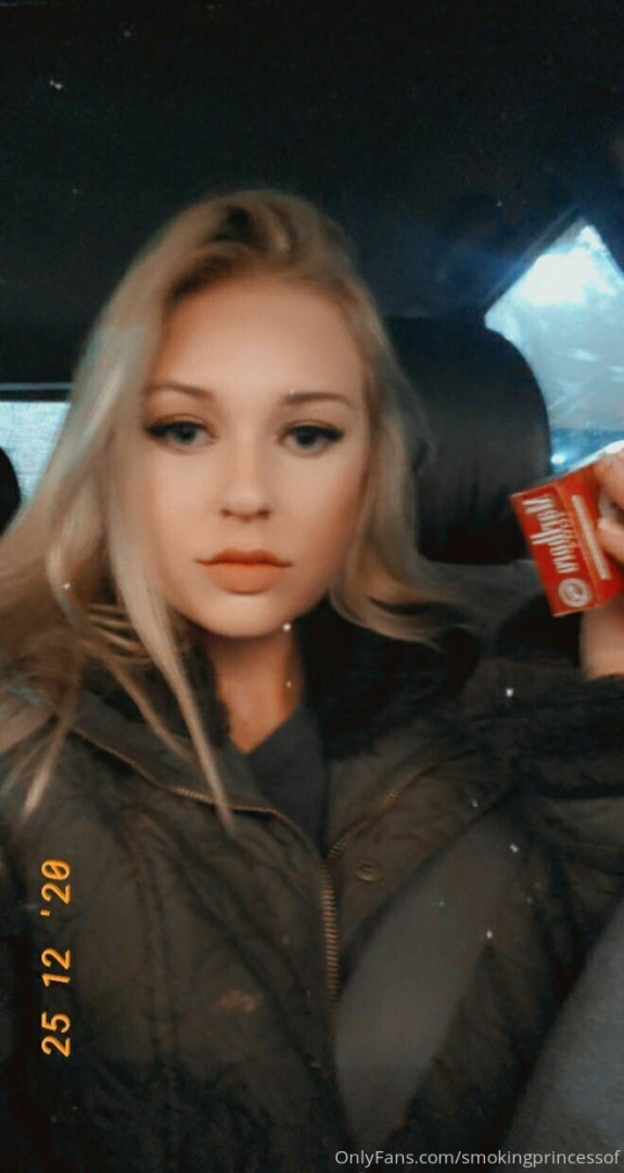 Photo by smokingprincessof published on May 17,2023 21:43:18 - BestThots