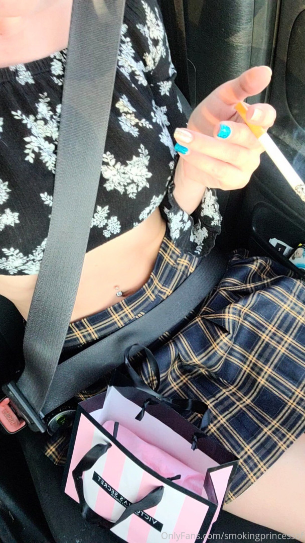 Photo by smokingprincessof published on May 17,2023 21:43:47 - BestThots