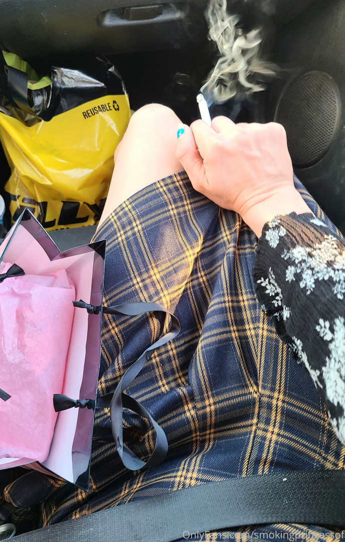 Photo by smokingprincessof published on May 17,2023 21:44:28 - BestThots