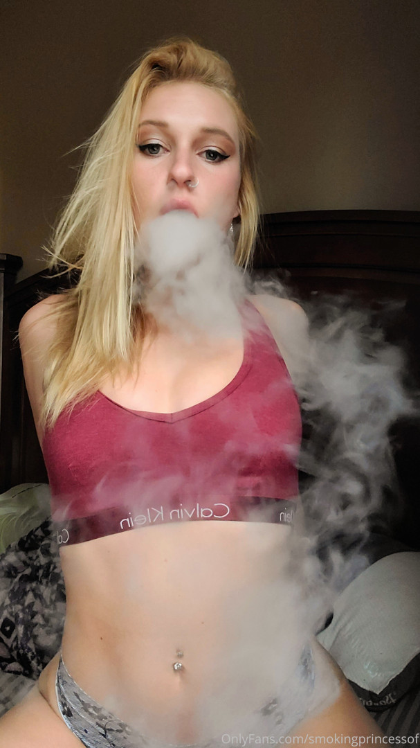 Photo by smokingprincessof published on May 17,2023 21:44:38 - BestThots