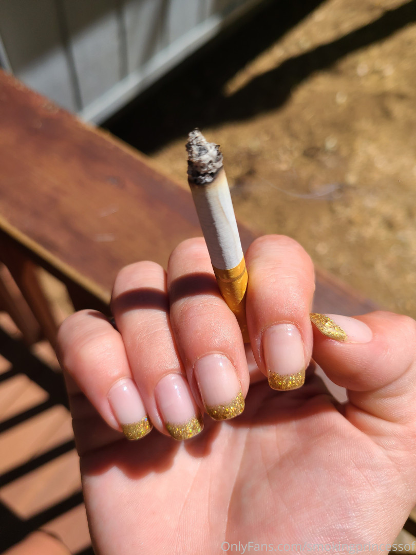 Photo by smokingprincessof published on May 17,2023 21:44:49 - BestThots