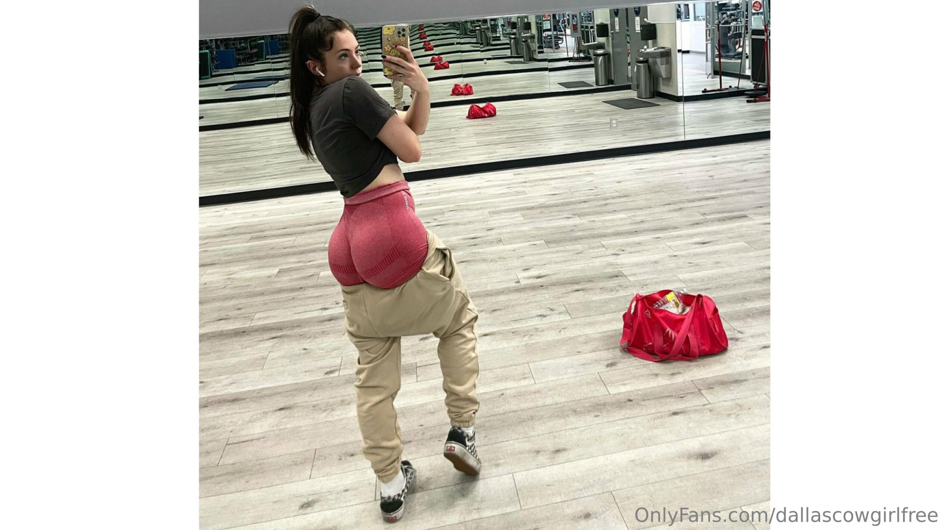 Photo by dallascowgirlfree published on July 2,2023 01:52:00 - BestThots