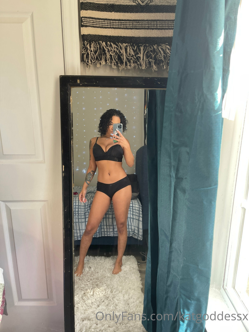 Photo by katgoddessx published on July 10,2023 01:25:25 - BestThots