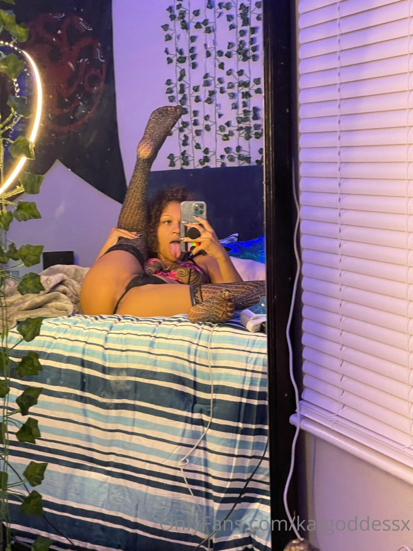 Photo by katgoddessx published on July 10,2023 01:29:29 - BestThots