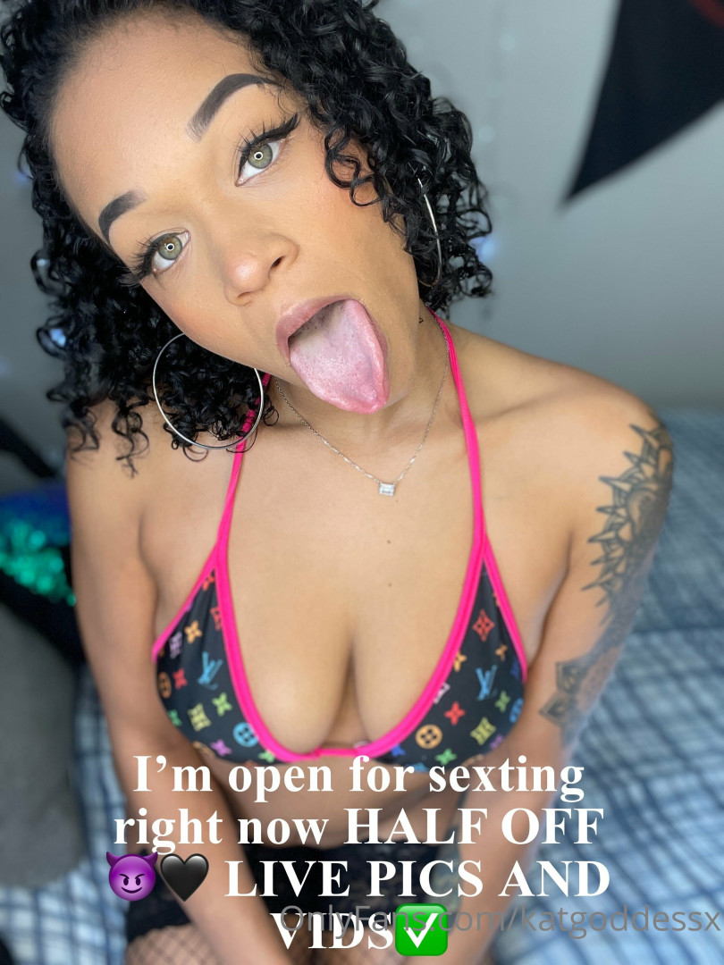 Photo by katgoddessx published on July 10,2023 01:39:34 - BestThots