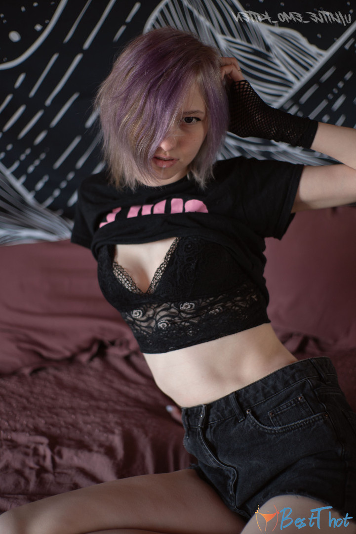 Photo by little_emo_kitten published on December 12,2024 09:46:14 - BestThots