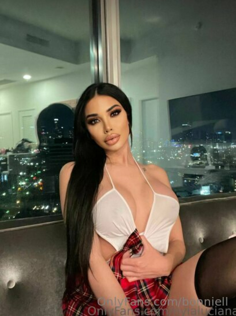 Photo by bonniell published on December 10,2023 19:25:25 - BestThots